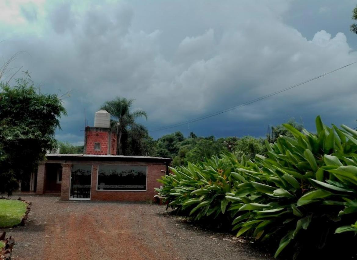 Posada Yvoty Hotel Puerto Iguazu Exterior photo