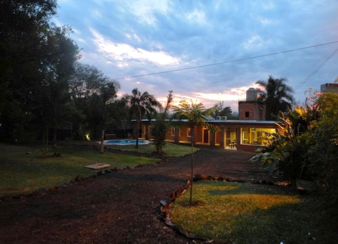 Posada Yvoty Hotel Puerto Iguazu Exterior photo